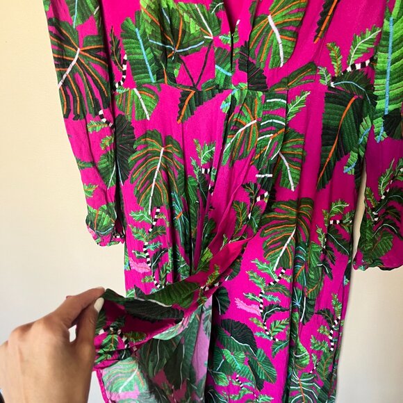 🌺 Farm Rio Leaves Pink Maxi Dress – Size XL – Deep V-Neck – 100% Viscose 🌺 - Picture 10 of 16